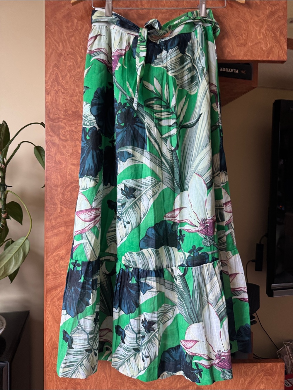 Ann Taylor Green Floral Tiered Maxi Skirt with Navy Accents